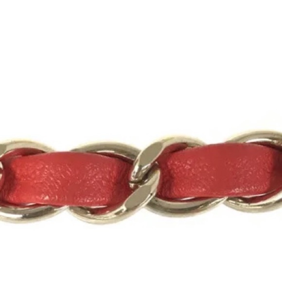 Chanel matrassie block color omg worn once had everyone looking at this stunner - Picture 9 of 12